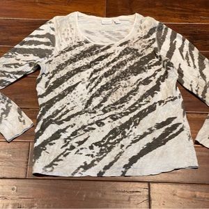 ♥ Weekends by Chico's Animal Print Beaded Shirt in Silver and Gray size 2